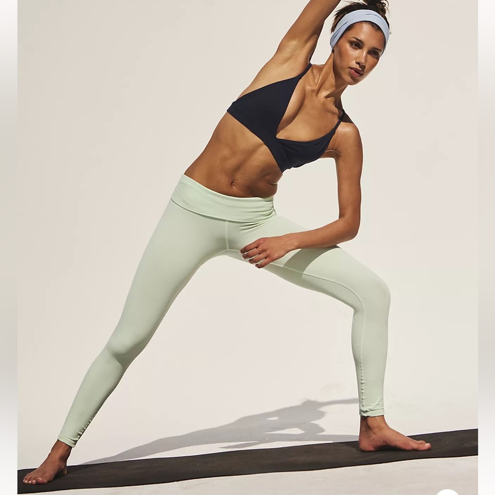 Free people good karma legging light green size M/L